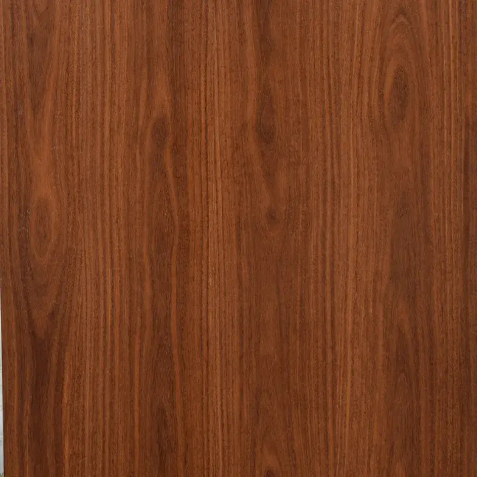 Plain veneer with a straight grain